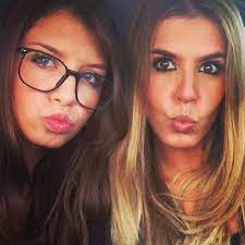 Apesar do flagrante, ela pagou . Mama Do Bbb4 Se Diverte Ao Lado Da Filha Nas Redes Sociais Entretenimento R7 Famosos E Tv