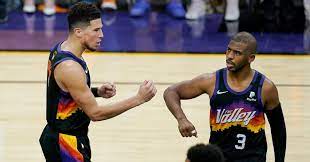 Nba 總決賽 ，是爭奪 nba 最高榮譽 nba總冠軍 的賽事，1986年前稱 nba世界冠軍系列賽 ，也是 nba季後賽 的最後一輪比賽，每年6月初舉行，由東部冠軍對陣西區冠軍。 1b2imau3qr Ypm