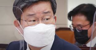 이 대표는 비서실장과 수석대변인에는 각각 초선의 황보승희, 서범수 의원을 내정했다. í™©ë³´ìŠ¹í¬ ìµœì¸¡ê·¼ íˆ¬ê¸° ì˜í˜¹ ê¼¬ë¦¬ìžë¥´ê¸° ì „í•´ì²  ì‚¬í‡´í•˜ë¼ ì¤'ì•™ì¼ë³´
