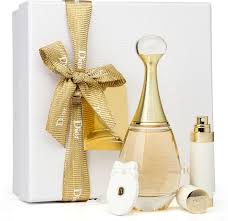 Expired perfumes more than a year old lose the integrity of the original scent. Dior J Adore Gift Set For Women Edp 100ml Refillable Purse Spray Scented Ceramic Ornament Price In Saudi Arabia Souq Saudi Arabia Kanbkam