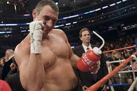 I especially do not trust the articles that say top 10 boxing gloves, list a few gimmicky highlights for each glove, and then vomit amazon links all over. Paffen Sport Gmbh Co Kg