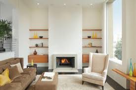 Dekorasi ruang tamu minimalis dapat dipenuhi dengan kehadiran rak dinding. Dekorasi Dinding Minimalis Untuk Ruang Tamu Minimalis Interiordesign Id