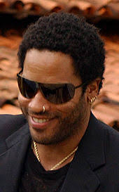 Aus dem zerstörten nordamerika ist der staat panem entstanden, das kapitol regiert das ums überleben kämpfende volk mit eiserner hand. Lenny Kravitz Wikipedia