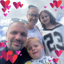 FELPHAM POST OFFICE AND COMMUNITY STORE** CAN YOU HELP? Is there a  **PAINTER** and **DECORATOR** who would give us a little of their time to  help us in our new premises in