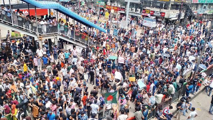 ছবিতে দেশব্যাপী কোটা আন্দোলন