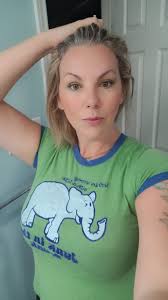 Danielle Fletcher (@Daniell30992827)