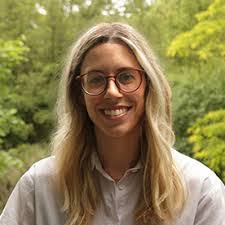 Caroline Russo's Instagram, Twitter & Facebook