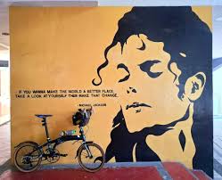 Cafe cruiser bicycle with drop bars