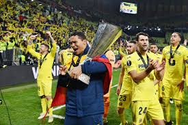 Todo lo puedo en cristo q me fortalece www.cbacca.com. Que Bien Te Sienta Goleador Carlos Bacca Campeon De La Europa League Por Tercera Ocasion