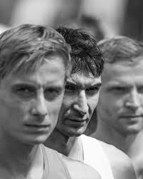 Bieg Ultra Granią Tatr Robert Faron #tatry #biegultragraniatatr #bieganie  #biegigórskie #skyrunning #skyrunner #tatramountains #mointains #zakopane  #landscape #hoka #skyline #bieg #running #trailrunning @bieggraniatatr  #kingrunnerultra ...