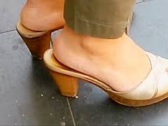 High heels wearing hotties showing off their feet and shapely legs, classy milfs that love wearing heels. High Heeled Milf Toys Herself Pornzog Free Porn Clips