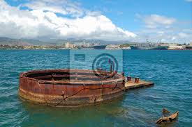 When asking about tickets to pearl harbor, most visitors are interested in tickets for the arizona memorial program. Das Versunkene Schiff Uss Arizona Unter Dem Denkmal Pearl Harbor Fototapete Fototapeten Wasser Uns Versenden Myloview De