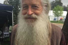 Big burly blokes' face off in inaugural Kinglake beard contest, raising  money to fight family violence