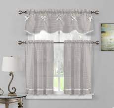 Designed to fit most standard windows, this cute animal print valance is perfect for your little one. Pin On Designer Home Good S