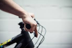 Caliper brakes can easily be adjusted using the barrel adjuster near each lever. How To Set Up Your Brake Levers Perfectly Enduro Mountainbike Magazine