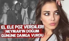 Wanda nara sonunda bunu da yaptı! A Haber Turk Asilli Model Elif Aksu Neymar In Dogum Gunu Facebook