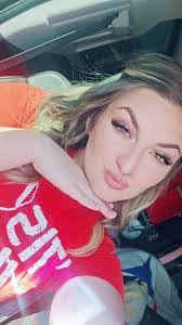 Jodi Cook's Instagram, Twitter & Facebook