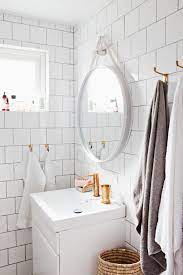 Bathroom storage ideas and bathroom hacks to help you get more space in a small bathroom and finally get your whole bathroom organized. 24 Small Bathroom Storage Ideas Wall Storage Solutions And Shelves For Bathrooms