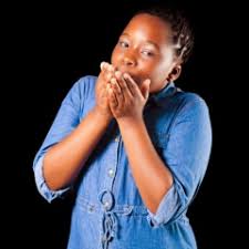 Huuuu, amor , amore com bilhões de pessoas no mundo…. Download Mp3 Tamyris Moiane Voltei Com Ela Resposta Ao Damasio 2019 Yeahzmusik