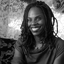 Lisa Pegram's Instagram, Twitter & Facebook