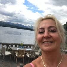 Susan Higham (@FlossyhighamSue)