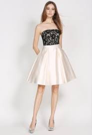 Obtenir la robe de demoiselle d'honneur parfaite de moins de 100 pour votre journée spéciale! Robe Demoiselle D Honneur Sur Mesure Ou Catalogue