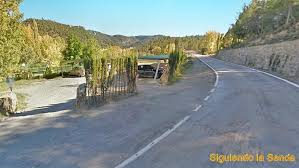 It is set in the midst of a wooded landscape of pines and junipers, as well as a vast poplar wood. Ruta Las Fuentes Desde El Balneario De Manzanera 2021