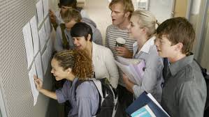 Ei au susţinut proba scrisă la alegere a profilului. Rezultate Finale Bacalaureat 2021 Lista CompletÄƒ A Notelor La Bac DupÄƒ Rezolvarea ContestaÈ›iilor A Fost AfiÈ™atÄƒ Digi24
