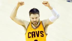 Matthew dellavedova in action for the cleveland cavaliers, where he won an nba championship. Matthew Dellavedova Will Return To Cavaliers On One Year Deal