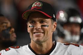 Monique Medina's Instagram, Twitter & Facebook