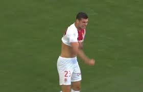 She dresses primarily in dark clothes. Manchester United Interested In Monaco Striker Pellegri