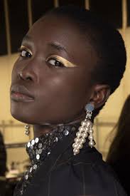 6 Autumn Winter 2020 Make Up Trends To Try Now In 2020 Makeup Trends Red Lips Makeup Look Maybelline Color Sensational