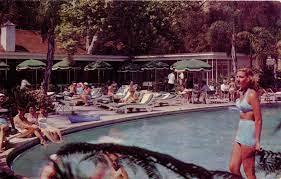 Hotelbelair 1954 Pool Fun Hotel Bel Air Los Angeles Hotels Bel Air