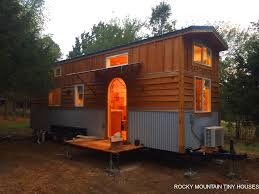 A downstairs bedroom is often excluded from a tiny house plan because many builders believe that it would consume too much space compared to a loft bedroom. Tiny House With Downstairs Bedroom Archives Rocky Mountain Tiny Houses