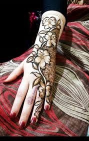Henna Design By Zulfas Henna In 2020 Khafif Mehndi Design Rose Mehndi Designs Mehndi Design Pictures