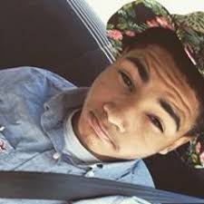 Stream Deon Harris music