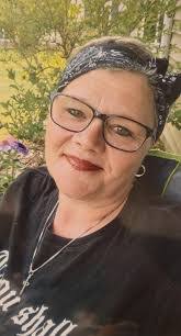 Sandra Terwilliger's Instagram, Twitter & Facebook