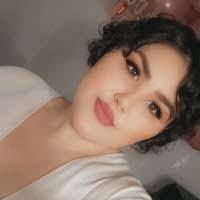 Heidi Haight's Instagram, Twitter & Facebook