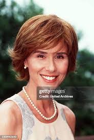 Paula Henry's Instagram, Twitter & Facebook