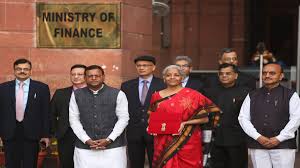 Before the Lok Sabha elections, the government can give a big relief to the taxpayers