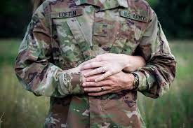 Sign up for the early bird brief get the military's most comprehensive news. Expat Dating Diaries The Military Man That Girl Cartier