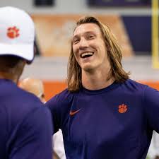 Let me look up mac jones, no way i have not paid attention to realize he looks like a she this whole time. Jaguars Daily Chris Simms Is Wrong Again About Trevor Lawrence Big Cat Country