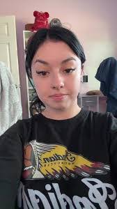 Jeanne Cary's Instagram, Twitter & Facebook