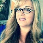 Cindy Borrelli's Instagram, Twitter & Facebook