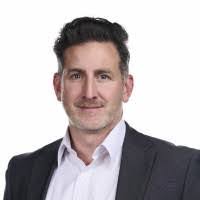 Chris Giblin's Instagram, Twitter & Facebook