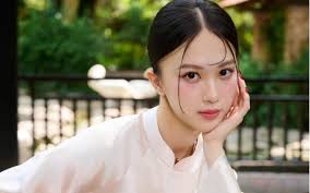 Nhan sắc xinh đẹp của Á khôi Người đẹp Hạ Long Trần Nhật Lệ