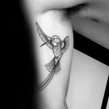Watercolor designs make the hummingbird seem soft and sweet, reminiscent of tropical flowers. 125 Best Hummingbird Tattoo Ideas For 2019 1000 Tattoo Photo Eddnet