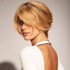 Comment se couper dégradé courte sur cheveux milong. Coiffure Femme Carre Court Degrade Modele Tresse