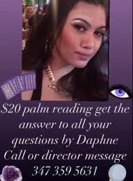 Daphne Workman's Instagram, Twitter & Facebook