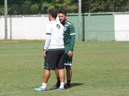Begint op de dag 24.04.2021 op 20:00 gmt tijd bij estádio major antônio couto pereira (curitiba, paraná), brazil voor de brazil: Coritiba X Parana Louzer Define Time Para O Classico Veja A Lista Dos Relacionados Coritiba Ge